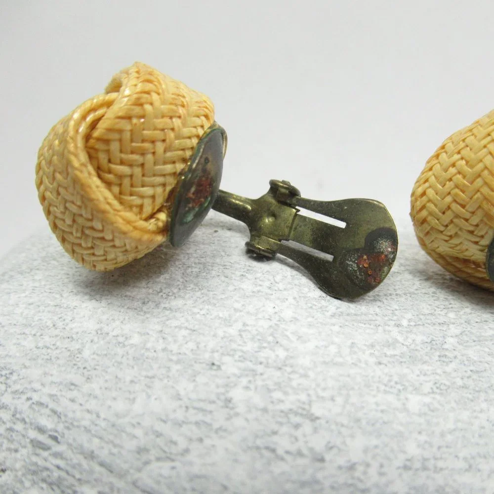 Vintage knot clip earrings